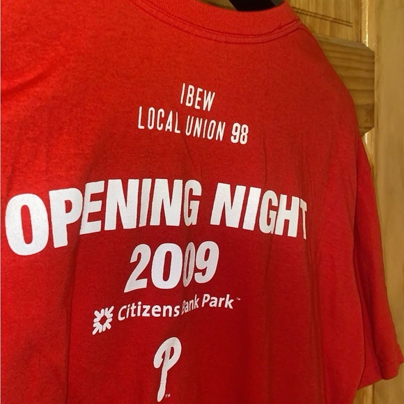 Phillies 2009 opening night champs t-shirt. - Picture 5 of 5